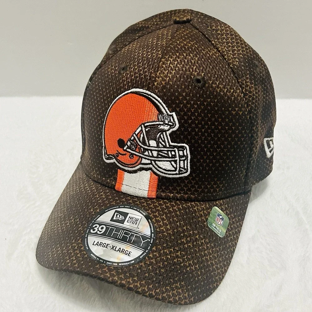 New Era Cleveland Browns Stripe Sideline 39THIRTY Stretch Flex Hat L/XL‎ Brown